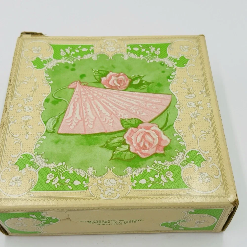 1970's Avon Hostess Fancy Soap Set NIB Fan-Shaped Glass Dish 5 Pink Soaps Retro